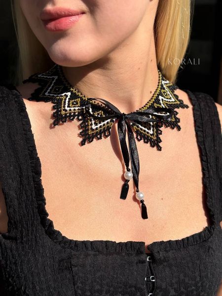"Anna" black with white and gold pattern 944 photo
