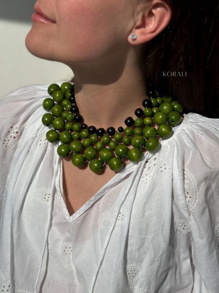 Wooden woven green necklace 332 photo