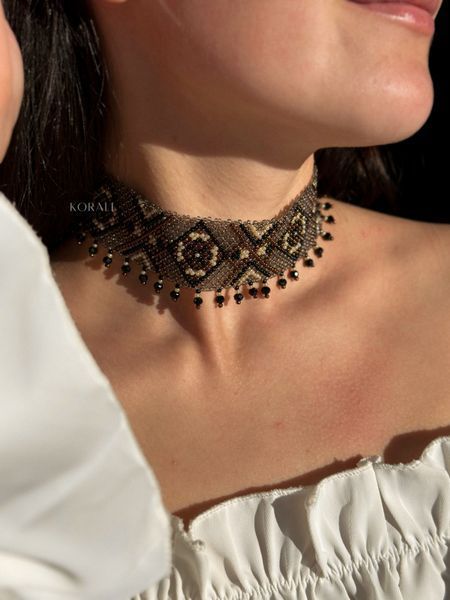 Silyanka "Serpanok" is black with beige splashes 333 photo