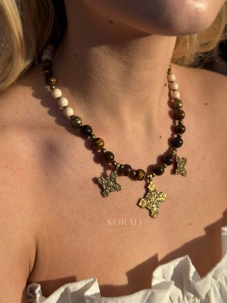 Set "Pokutyanka" necklace and choker made of natural stones 2002 photo