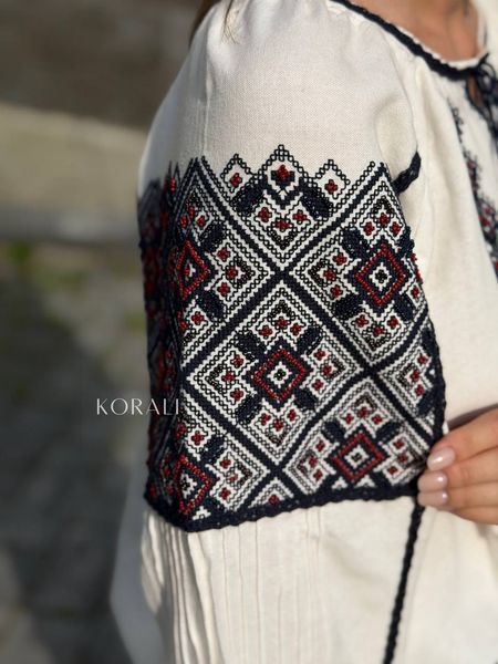Women's embroidery with beads "Melody of Love" 2499 photo