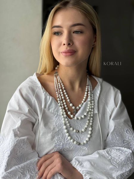 Set of white multi-row beads and white "Corals" necklace 2072 photo