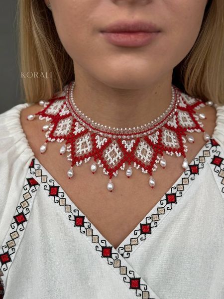 Silyanka "Pearl of the Carpathians" red and white 2003 photo