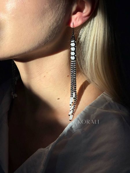 Earrings "Kvitano" black and white 1137 photo