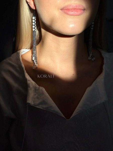 Earrings "Kvitano" black and white 1137 photo