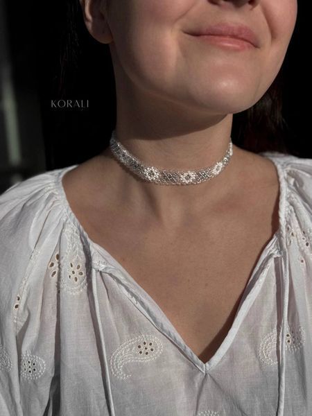 Silyanka "Pokutyanka" white with silver inclusions 588 photo