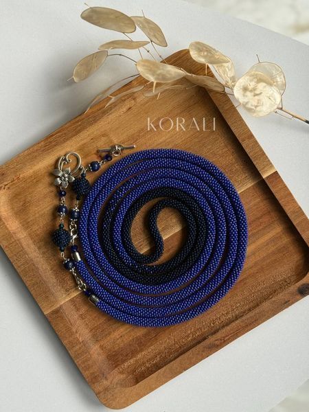 Braided harness lariat chameleon in purple and blue shades 1086 photo