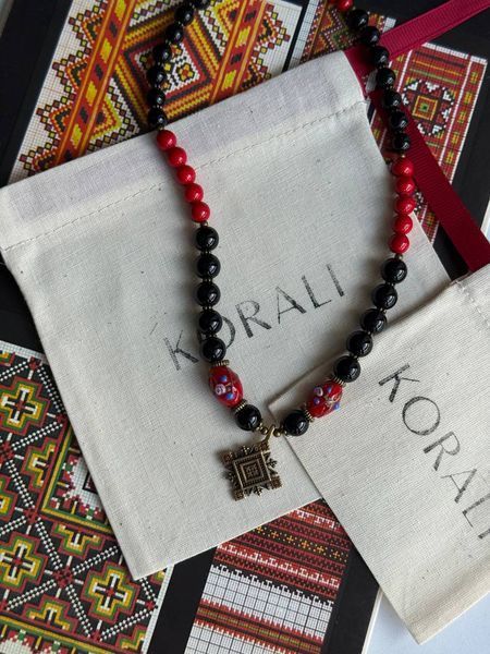 Necklace "Bloom" made of natural stones 2055 photo