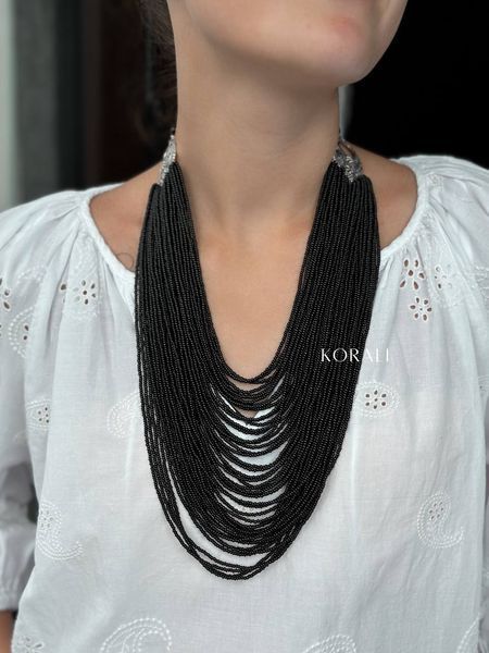 Necklace "Coral" black from Czech beads 143 photo