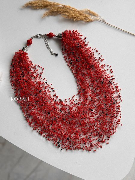 Necklace "Air" red with black splash 353 photo