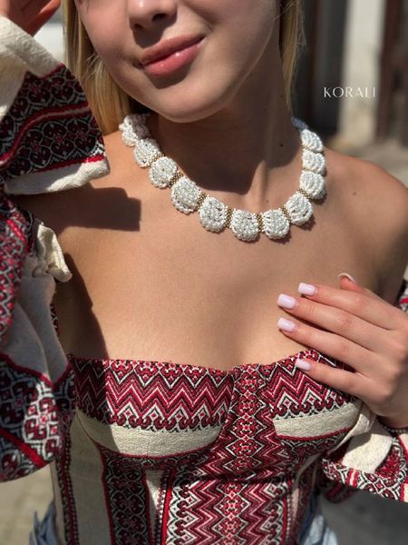 Necklace "Shimmering glow" white with pearls 200 photo
