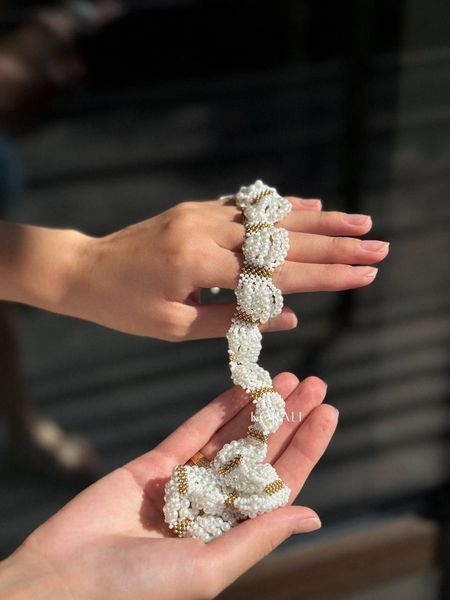 Necklace "Shimmering glow" white with pearls 200 photo