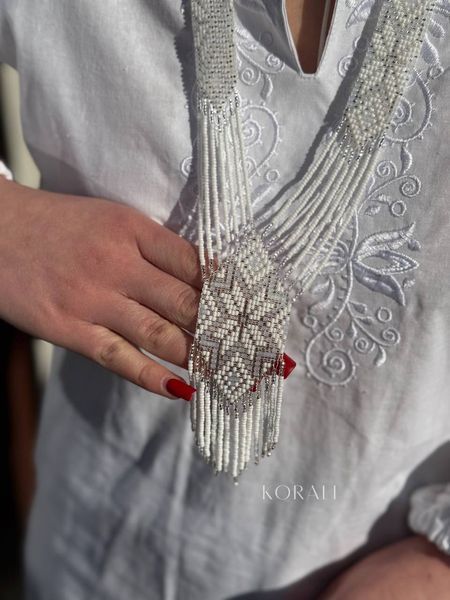 Necklace "Shine" white color 2190 photo