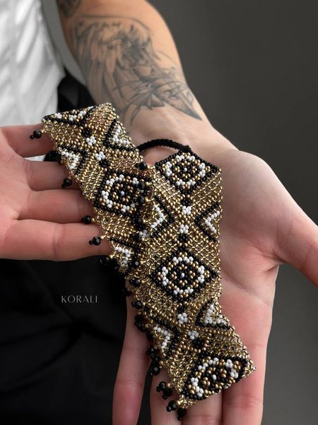 Silanka "Serpanok" golden color with black splashes 393 photo