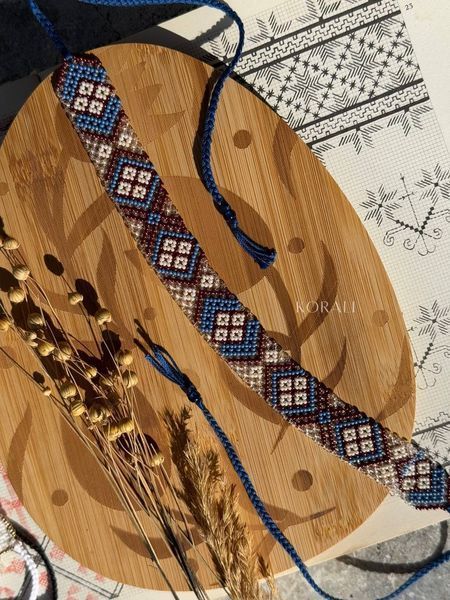 Silyanka "Lesi Ukrainky" blue-brown 568 photo