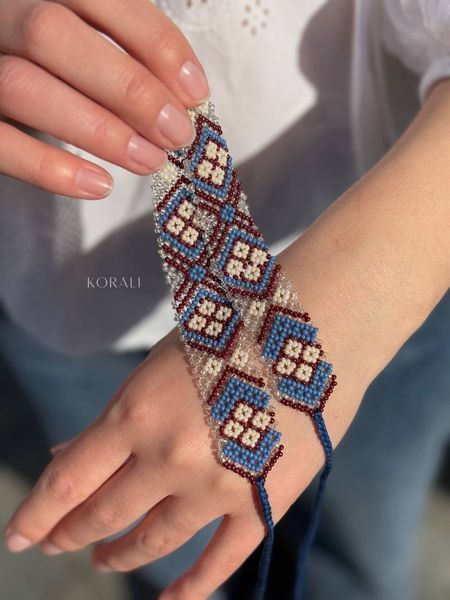 Silyanka "Lesi Ukrainky" blue-brown 568 photo